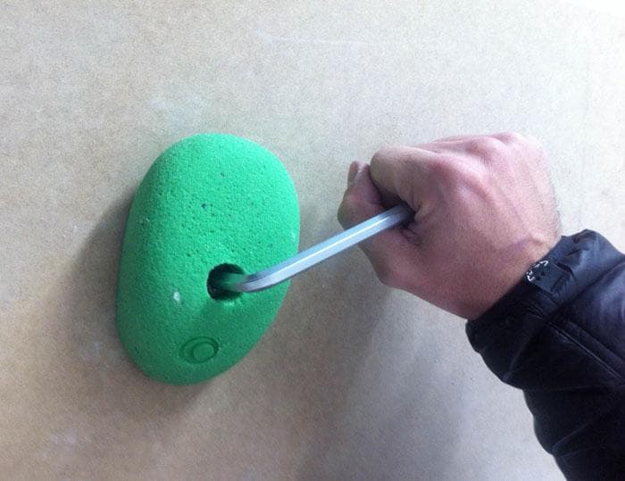 Tightening climbing hold